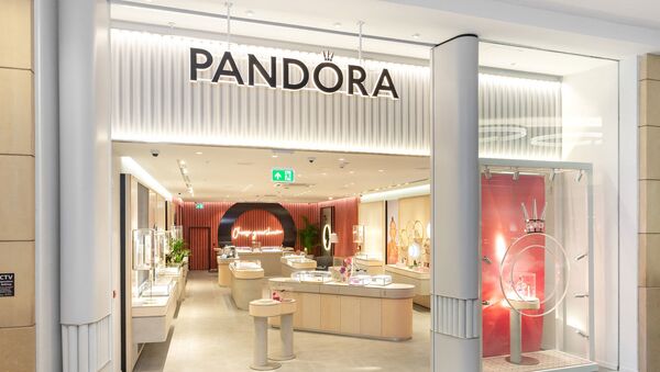 Pandora Jewelry Store Concept Design - Sputnik International