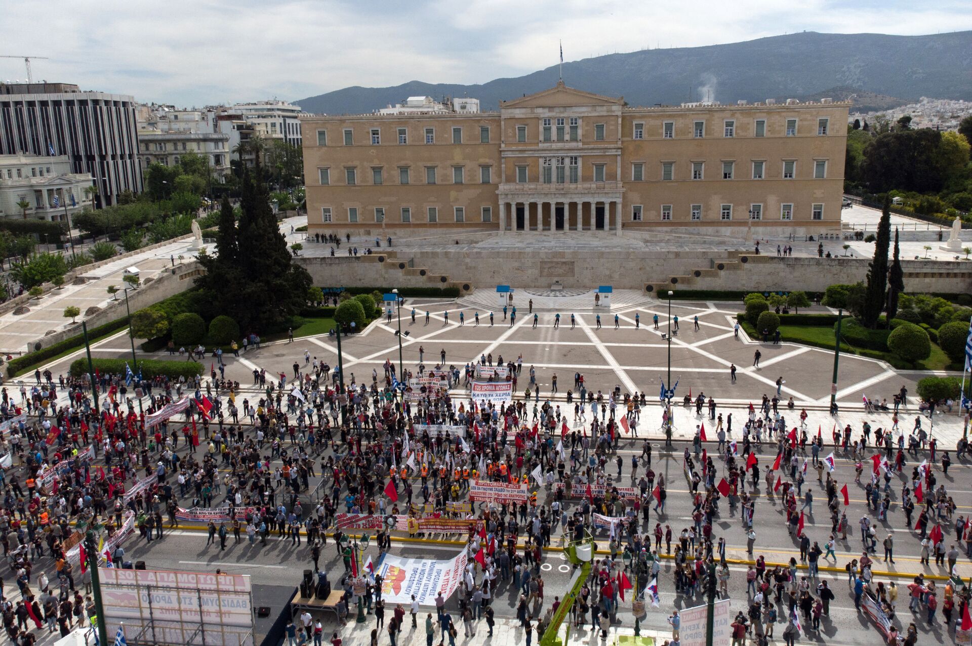 Demonstrators Reportedly Clash With Greek Police at Union Rallies in Athens - Sputnik International, 1920, 06.05.2021