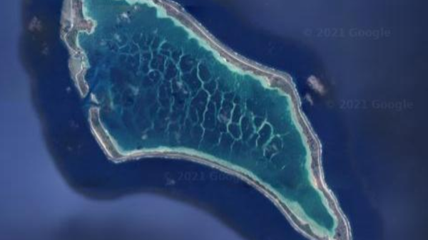 Kiribati's Kanton Island, an atoll located 5,280 miles southeast of Hong Kong, 1,850 miles southwest of Hawaii, and 800 miles north of the US territory of American Samoa. Its derelict airstrip is located in the northwest corner. - Sputnik International