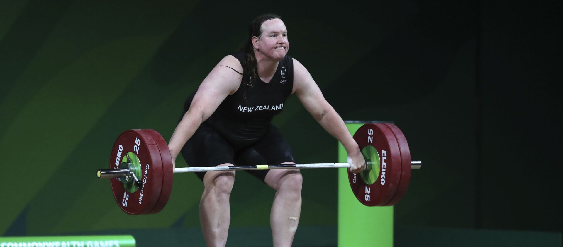 New Zealand's Laurel Hubbard lifts in the snatch of the women's +90kg weightlifting final at the 2018 Commonwealth Games on the Gold Coast, Australia, Monday, April 9, 2018 - Sputnik International, 1920, 21.06.2021
