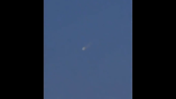 Screenshot from a video allegedly showing the remnants of the Chinese rocket re-entering the Earth's atmosphere - Sputnik International