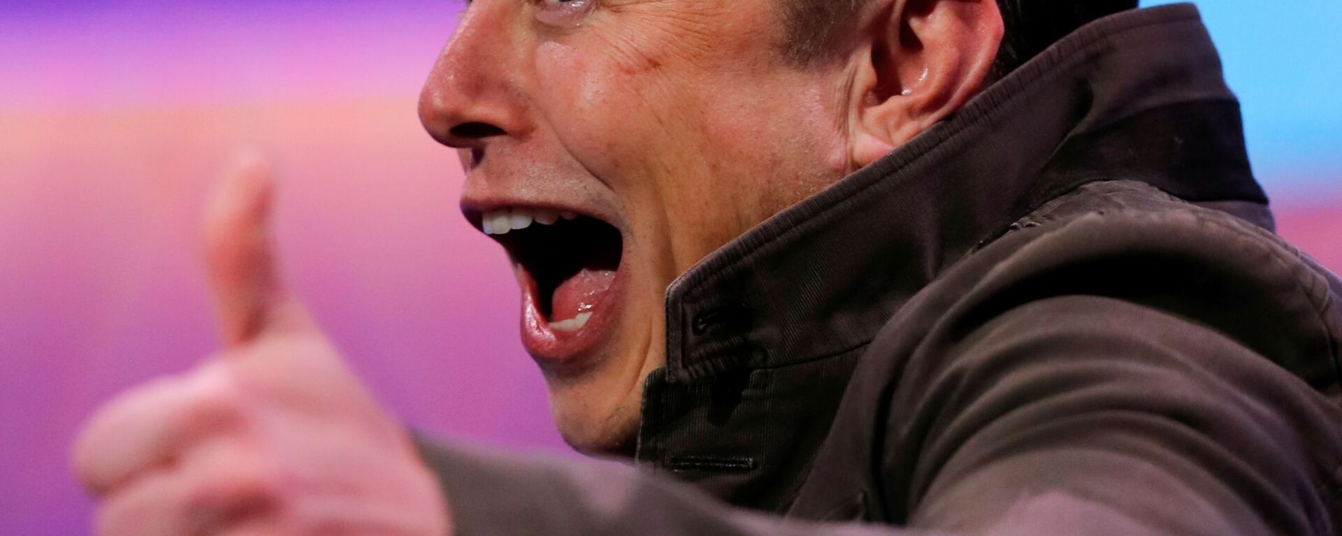 SpaceX owner and Tesla CEO Elon Musk gestures during a conversation with legendary game designer Todd Howard (not pictured) at the E3 gaming convention in Los Angeles, California, U.S., June 13, 2019 - Sputnik International, 1920, 28.09.2021