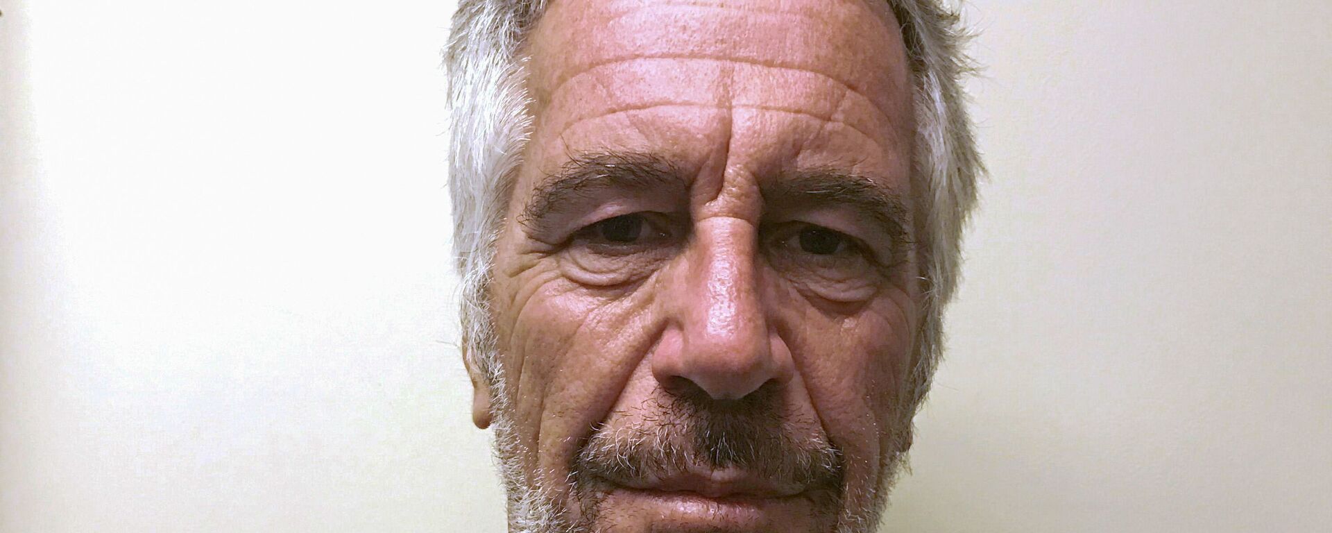 U.S. financier Jeffrey Epstein appears in a photograph taken for the New York State Division of Criminal Justice Services' sex offender registry March 28, 2017 and obtained by Reuters July 10, 2019. - Sputnik International, 1920, 16.12.2021