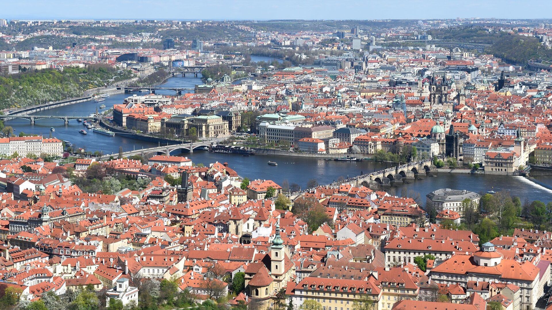 View of Prague from Petrin Hill observation tower in Prague, Czech Republic - Sputnik International, 1920, 29.03.2023