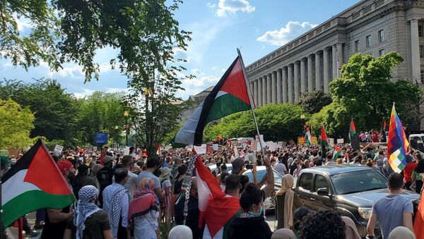 Palestine solidarity protesters march near the White House in Washington, DC, on May 15, 2021. - Sputnik International