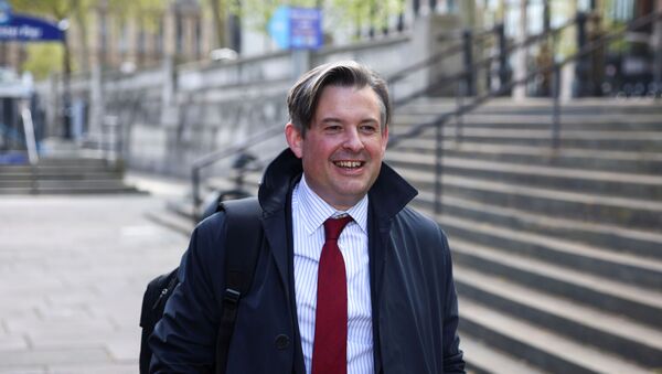 Britain's Labour Party's Jonathan Ashworth walks through Westminster, in London - Sputnik International