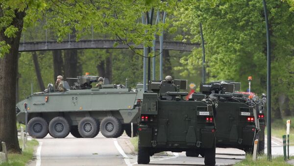 Huge Manhunt For Right-Wing Soldier Dubbed The 'Belgian Rambo' Who Threatened COVID-19 Vaccine Team - Sputnik International