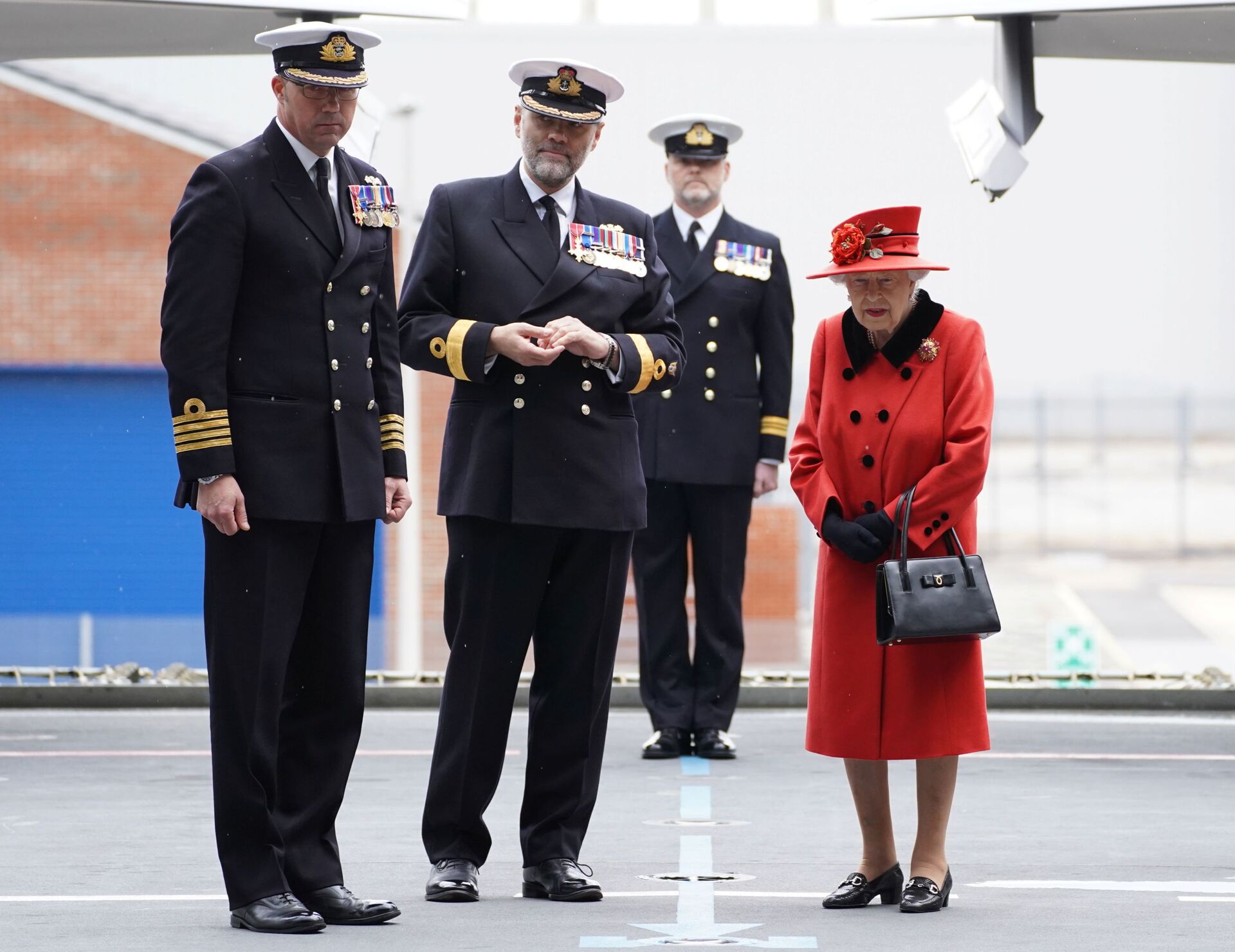 Queen Elizabeth Visits Flagship Carrier Ahead of Indo-Pacific Deployment to Tackle China's Influence - Sputnik International, 1920, 22.05.2021