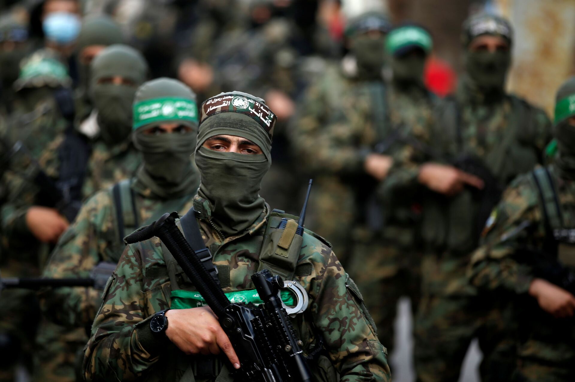 Palestinian Hamas militants take part in an anti-Israel rally in Gaza City May 22, 2021. REUTERS/Mohammed Salem - Sputnik International, 1920, 07.09.2021