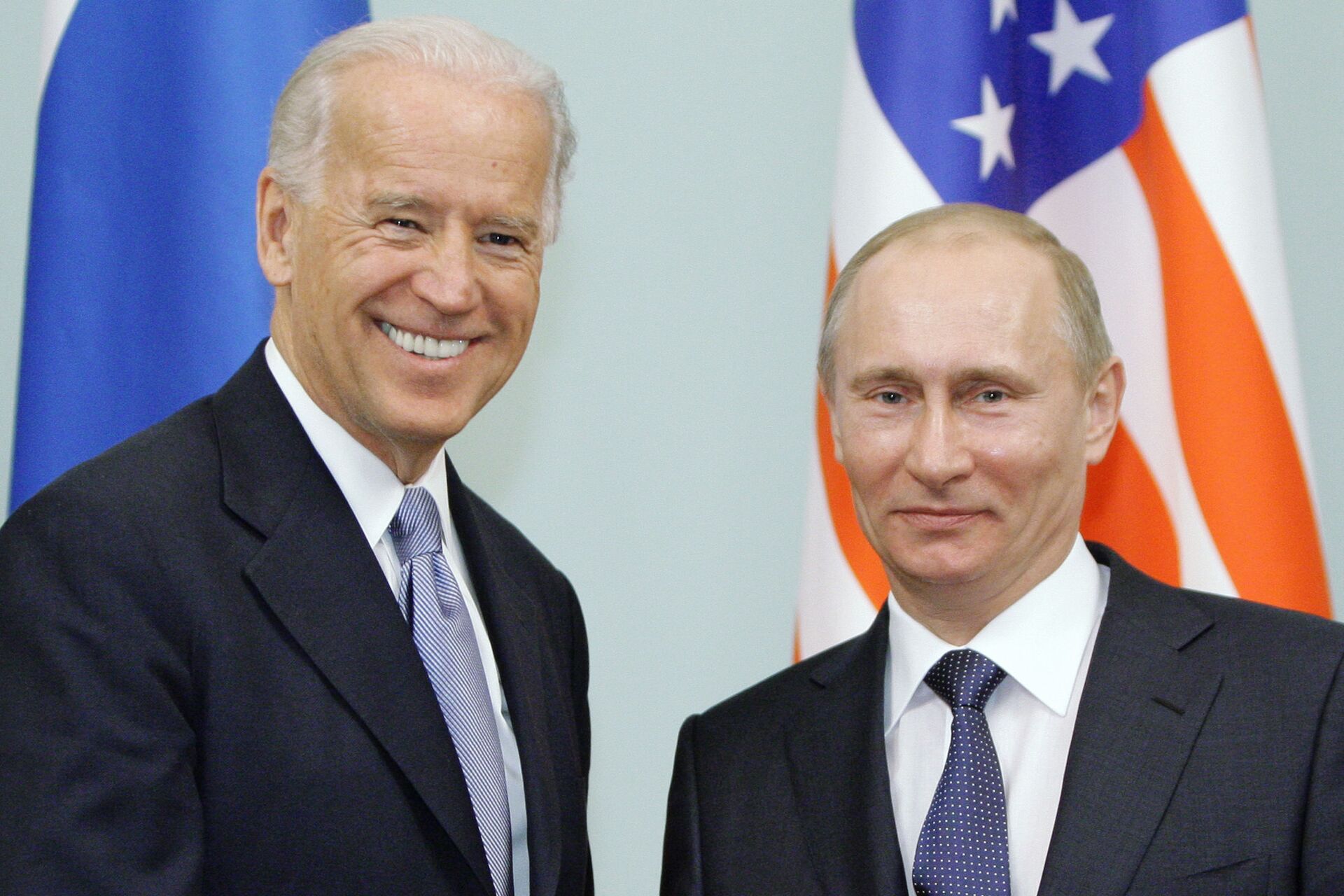 Ahead of 16 June Meeting With Putin, Biden Says US 'Must Lead the World From Position of Strength' - Sputnik International, 1920, 06.06.2021