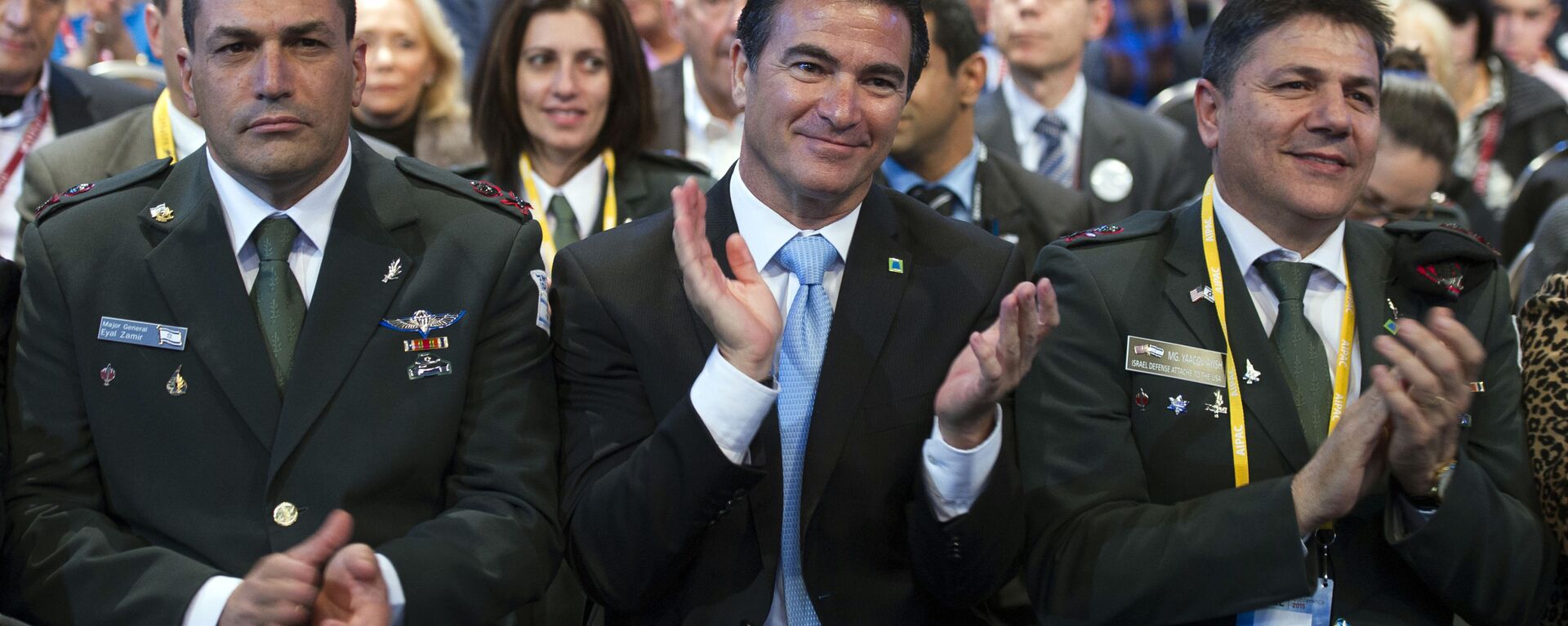 Israeli National Security Adviser Yossi Cohen, center, applauds National Security Adviser Susan Rice as she addresses the 2015 American Israel Public Affairs Committee (AIPAC) Policy Conference in Washington, Monday, March 2, 2015. - Sputnik International, 1920, 30.05.2021