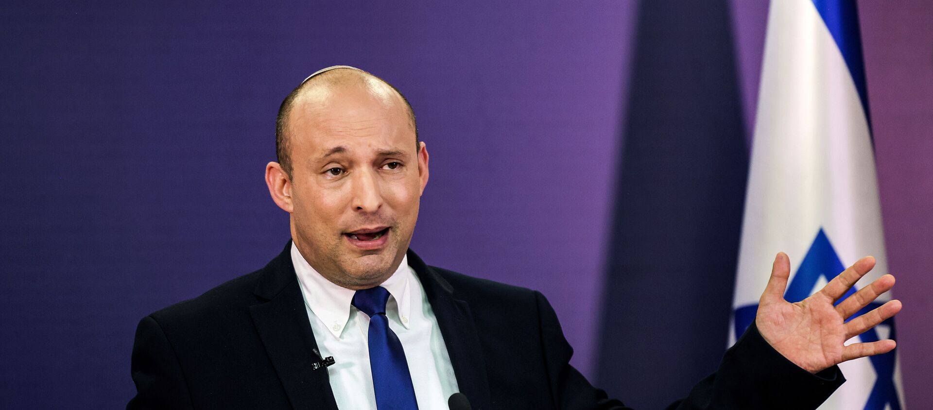 Naftali Bennett, Israeli parliament member from the Yamina party, gestures as he gives a statement at the Knesset, Israel's parliament, in Jerusalem, June 6, 2021 - Sputnik International, 1920, 13.06.2021