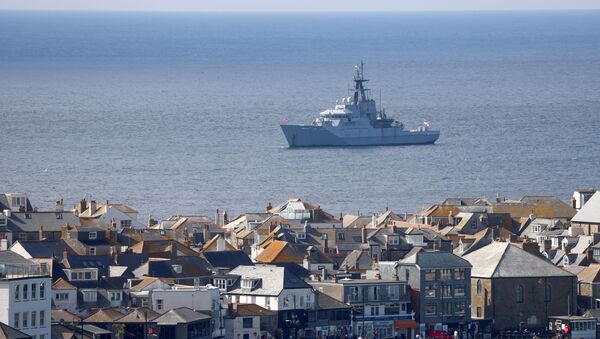 Royal Navy vessel sails near Carbis Bay ahead of the G7 summit, Cornwall, Britain, June 8, 2021. - Sputnik International