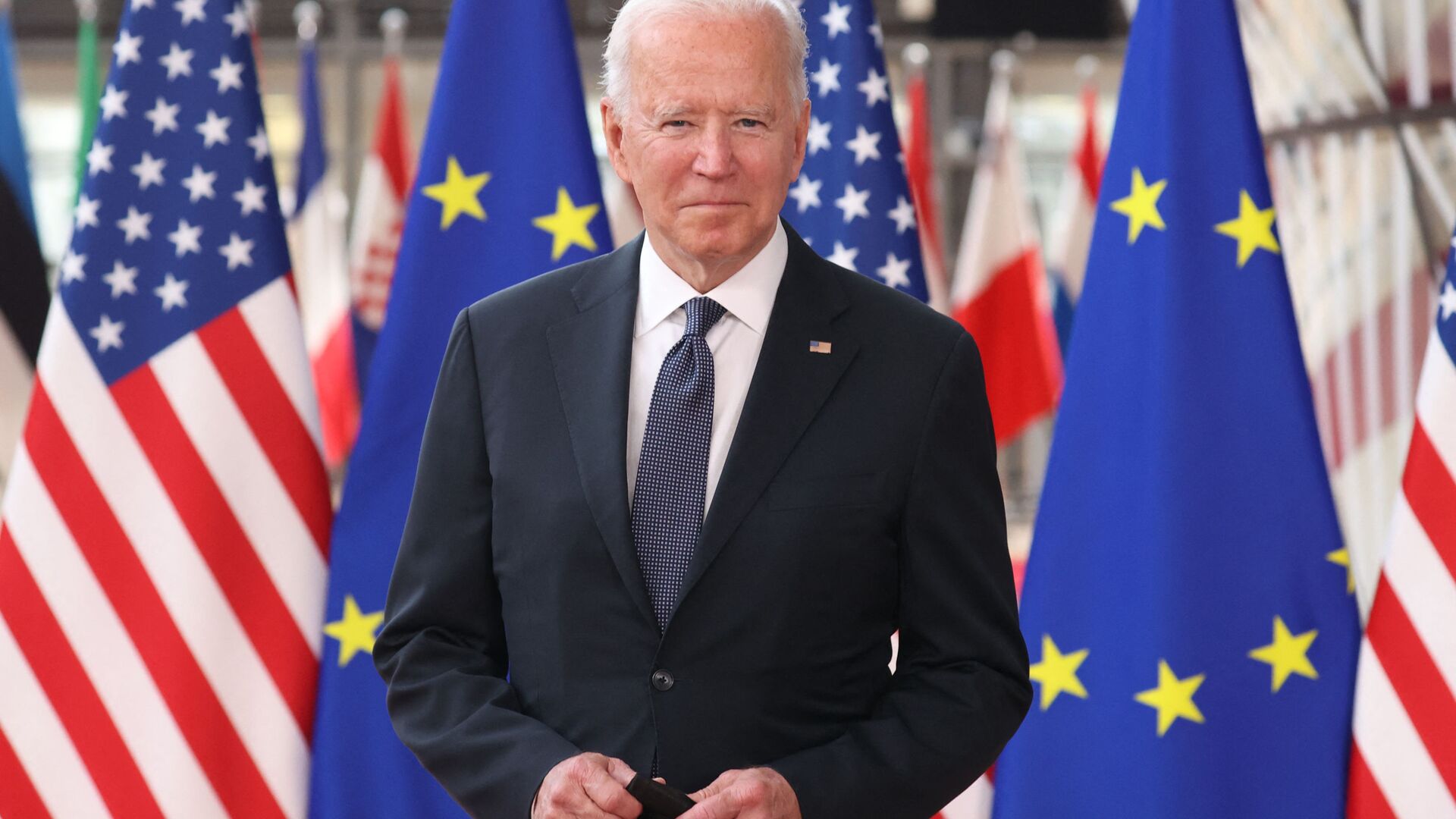 US President Joe Biden arrives for an EU - US summit at the European Union headquarters in Brussels on June 15, 2021.  - Sputnik International, 1920, 16.06.2021
