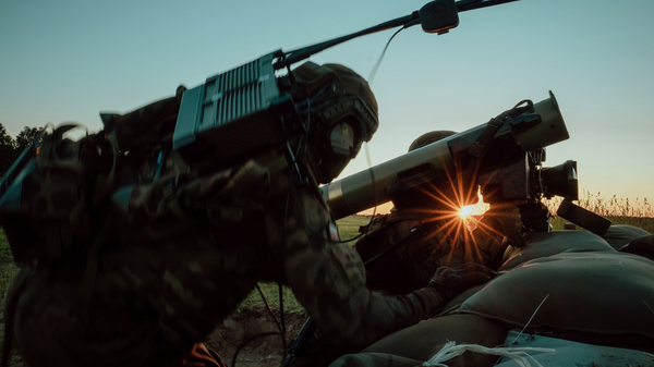 Polish troops firing Javelin anti-tank system in drills in Torun, Poland. - Sputnik International