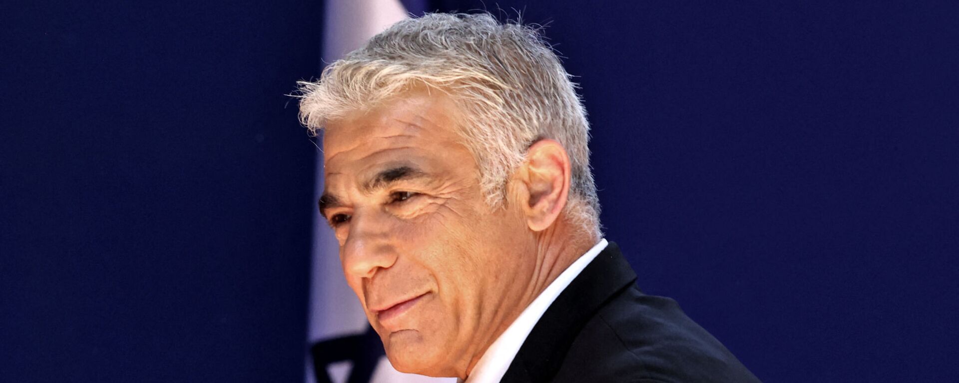 Israeli alternate Prime Minister and Foreign Minister Yair Lapid arrives for a photo at the President's residence during a ceremony for the new coalition government in Jerusalem, on June 14, 2021. - A motley alliance of Israeli parties on June 13 ended Benjamin Netanyahu's 12 straight years as prime minister, as parliament voted in a new government led by his former ally, right-wing Jewish nationalist Naftali Bennett. - Sputnik International, 1920, 03.05.2022