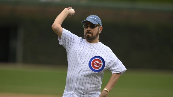 Actor James Michael Tyler throws out the ceremonial first pitch before a baseball game between the Chicago Cubs and St. Louis Cardinals Saturday, Sept. 21, 2019, in Chicago - Sputnik International