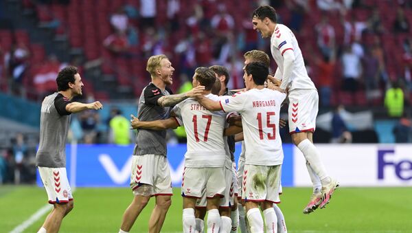 Denmark players celebrate after the match - Sputnik International