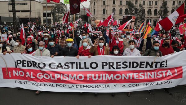 Supporters of Peru's presidential candidate Pedro Castillo hold a banner reading President Pedro Castillo. No to the Fujimori/Montesinos coup in Lima, Peru June 26, 2021. - Sputnik International