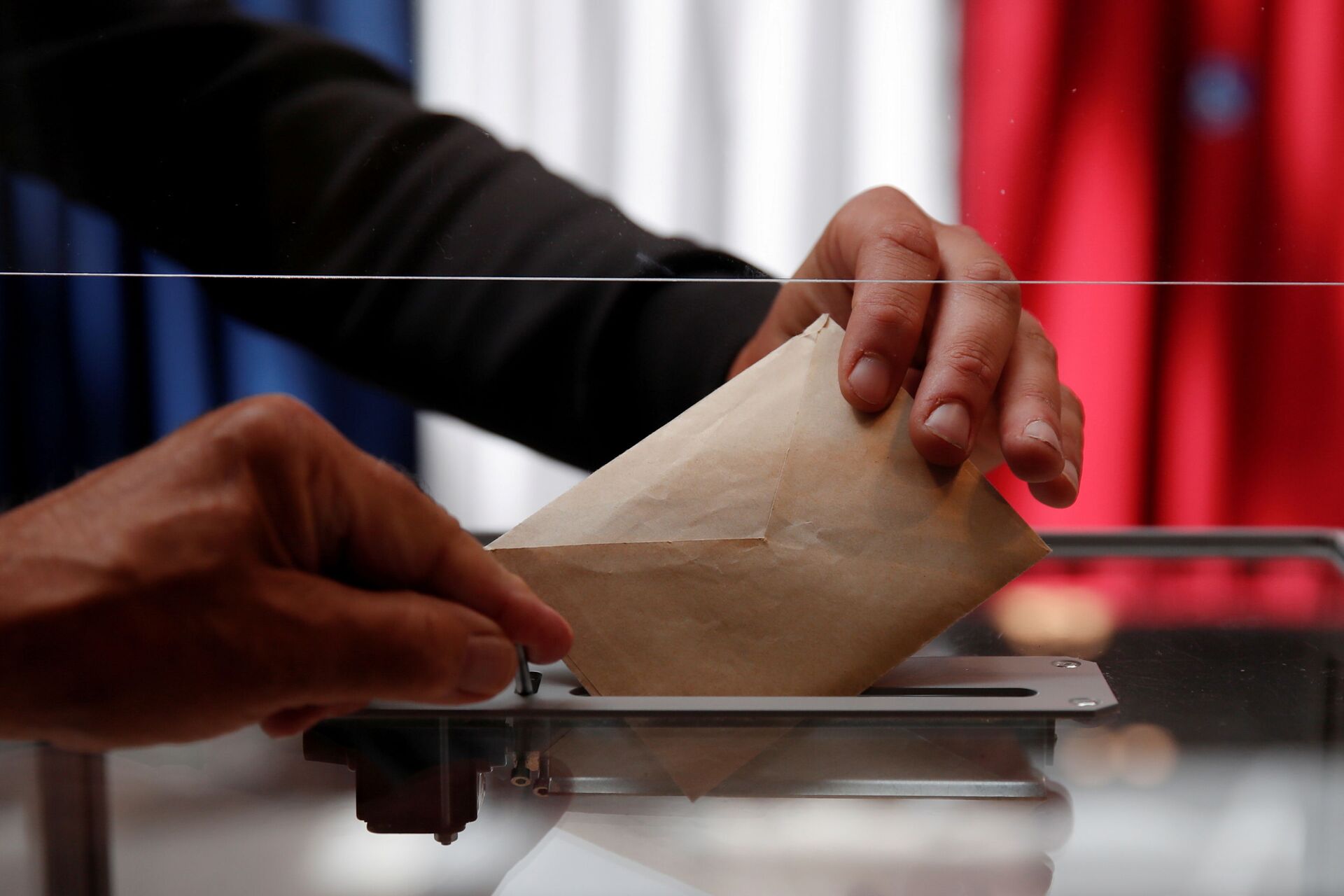 French Lower House to Examine Reasons Behind Low Turnout in Regional Elections - Sputnik International, 1920, 29.06.2021