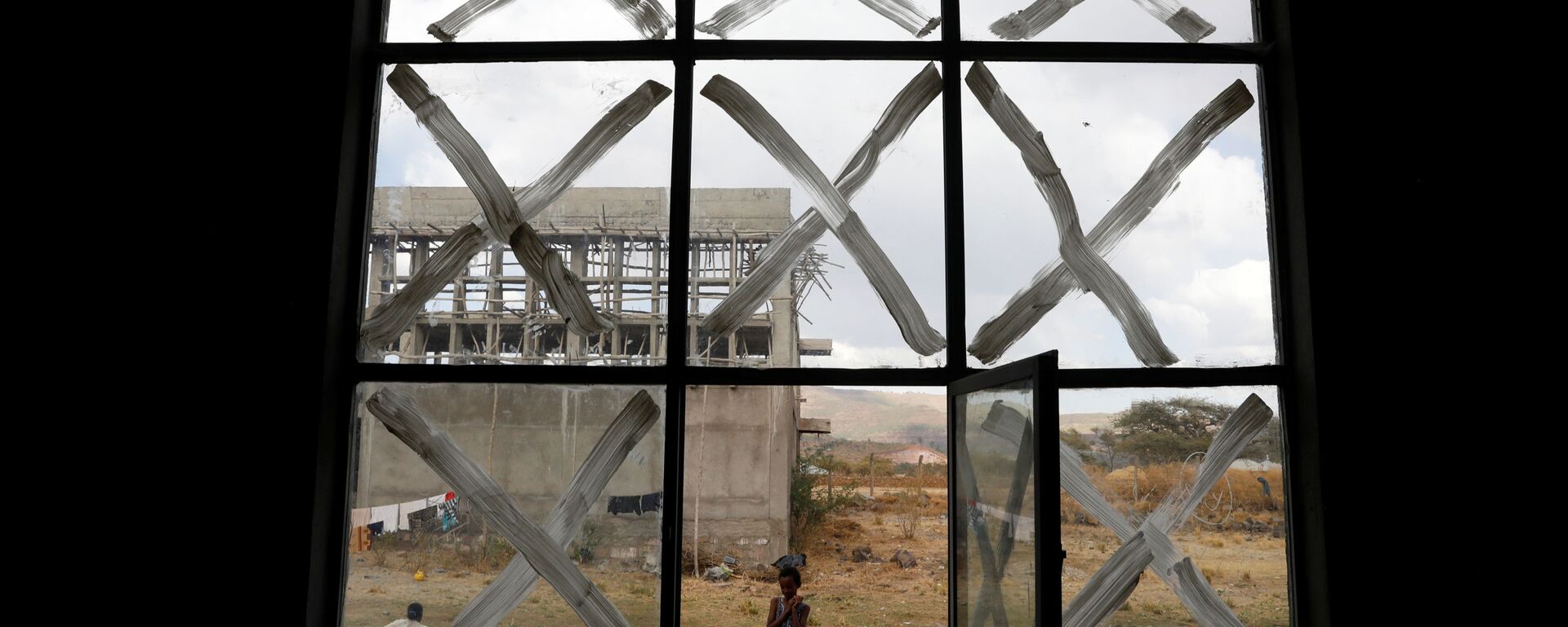Displaced people are seen at the Shire campus of Aksum University, which was turned into a temporary shelter for people displaced by conflict, in the town of Shire, Tigray region, Ethiopia, March 15, 2021 - Sputnik International, 1920, 11.10.2021