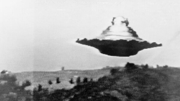 Happy World UFO Day! Mysterious Objects Captured on Camera – Photos - Sputnik International