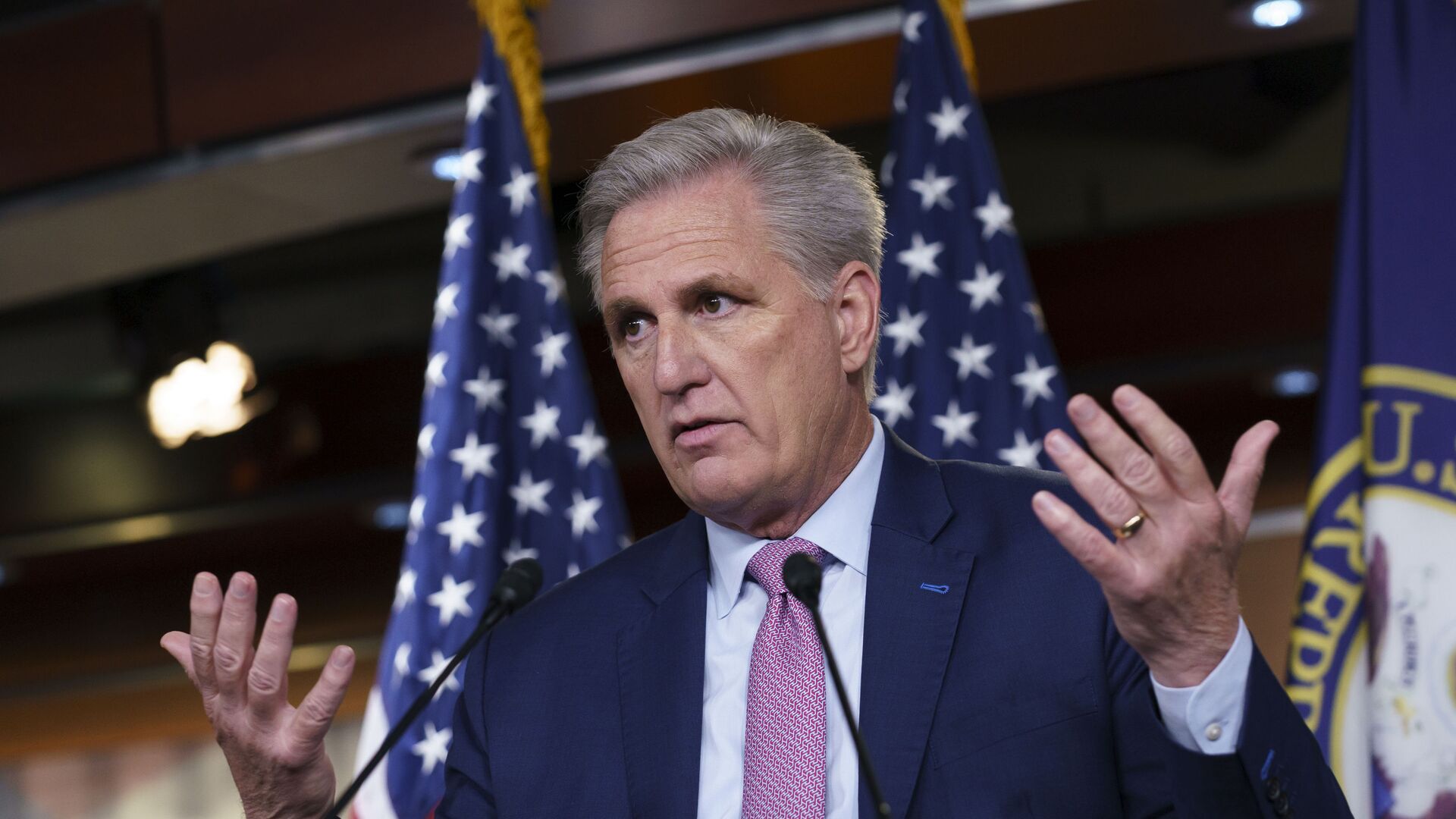 House Minority Leader Kevin McCarthy, R-Calif., takes questions at a news conference prior to meeting with police officers injured in the Jan. 6 attack on Congress, at the Capitol in Washington, Friday, June 25, 2021. - Sputnik International, 1920, 12.01.2022