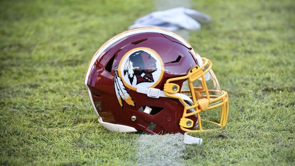 A Washington Redskins helmet (2019), prior to the renaming of the DC football team.  - Sputnik International