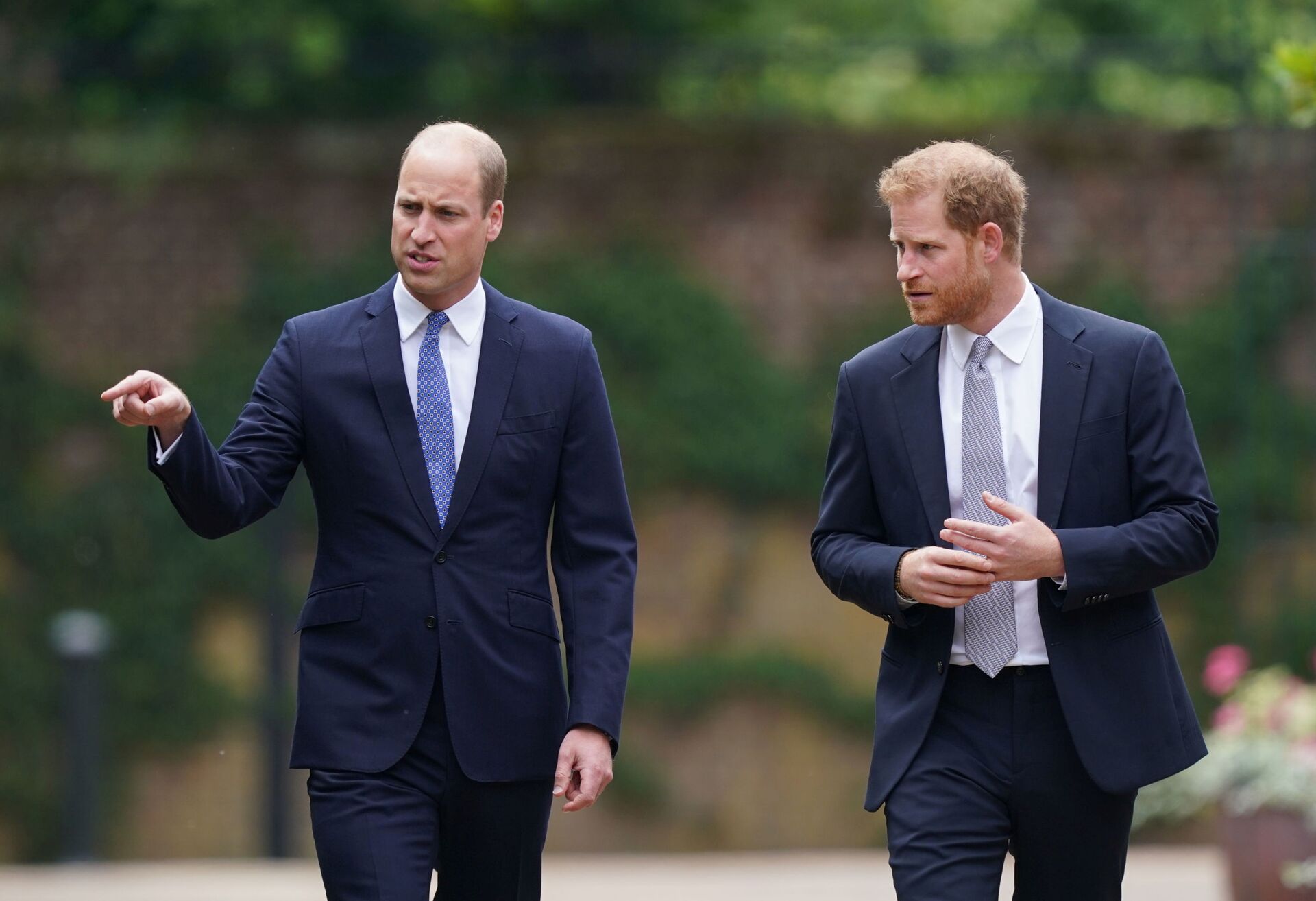 Britain's Prince William, The Duke of Cambridge, and Prince Harry, Duke of Sussex, attend the unveiling of a statue they commissioned of their mother Diana, Princess of Wales, in the Sunken Garden at Kensington Palace, London, Britain July 1, 2021 - Sputnik International, 1920, 07.09.2021