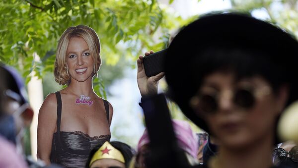A cut-out of Britney Spears is seen in the crowd outside a court hearing concerning the pop singer's conservatorship at the Stanley Mosk Courthouse, Wednesday, June 23, 2021, in Los Angeles - Sputnik International
