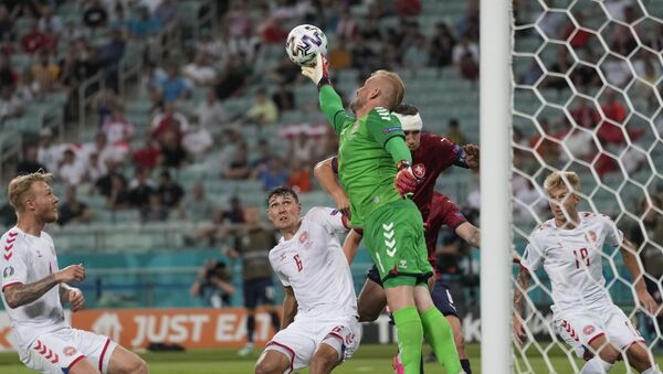 Kasper Schmeichel in action for Denmark against the Czech Republic - Sputnik International