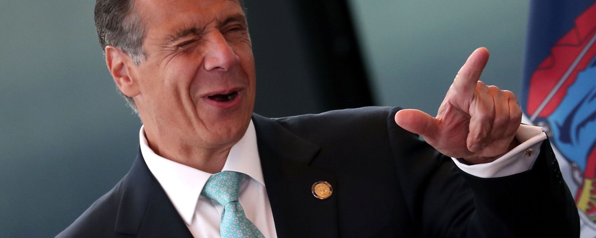 New York Governor Andrew Cuomo winks while speaking from the One World Trade Center Tower while making an announcement in New York City, New York, U.S., June 15, 2021. - Sputnik International, 1920, 16.11.2021