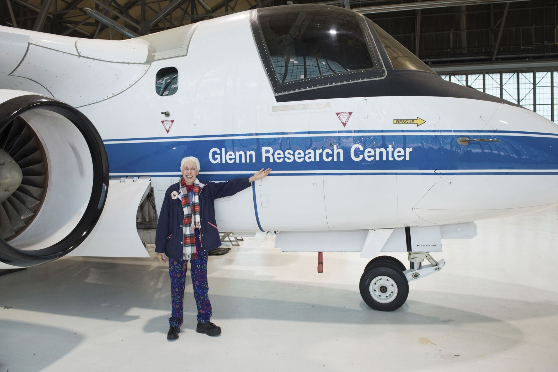 In this 2019 photo made available by NASA, Mercury 13 astronaut trainee Wally Funk visits the Glenn Research Center at Lewis Field in Cleveland, Ohio - Sputnik International, 1920, 07.09.2021