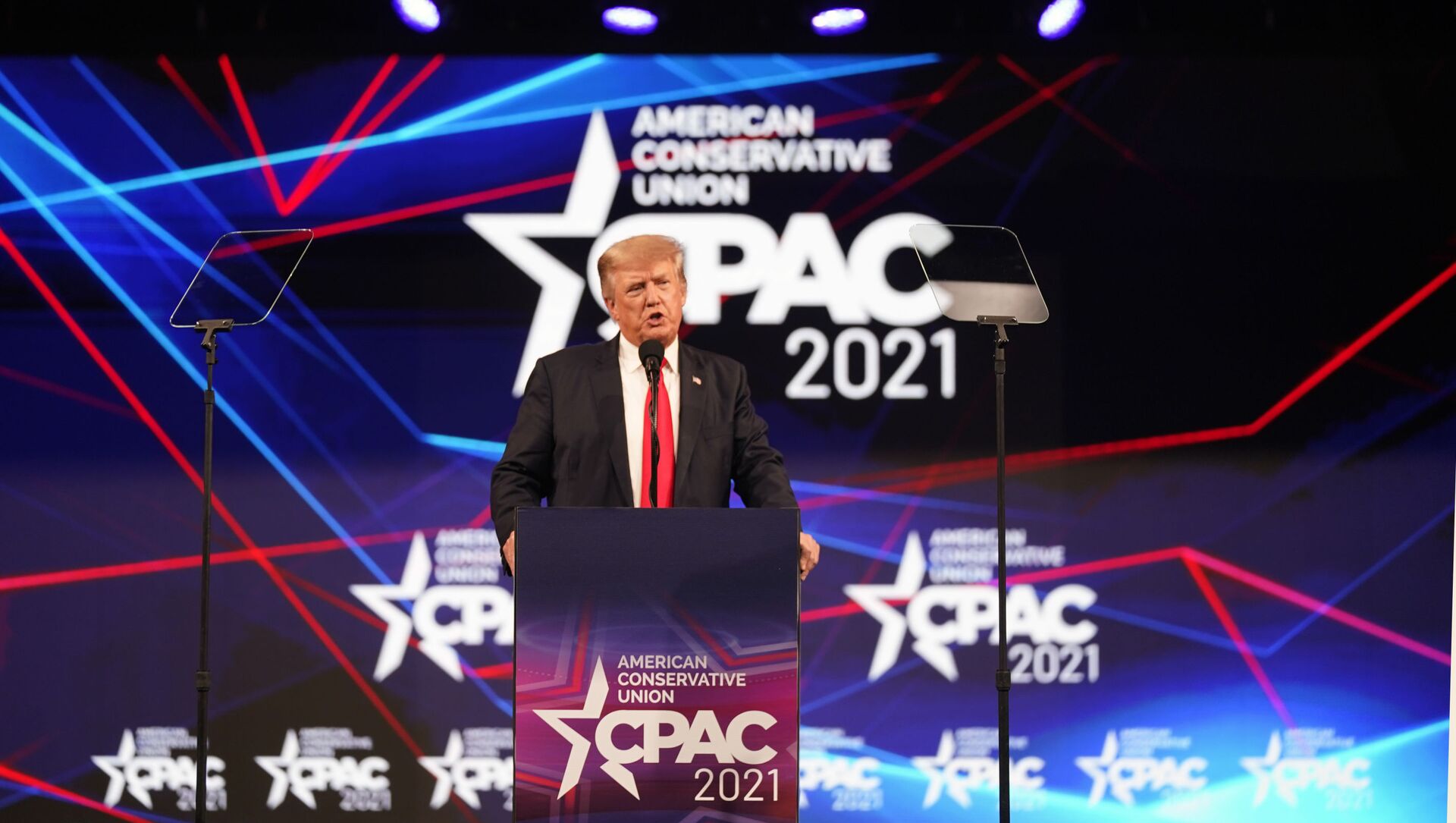 Former president Donald Trump speaks at the Conservative Political Action Conference (CPAC) Sunday, July 11, 2021, in Dallas. - Sputnik International, 1920, 12.07.2021
