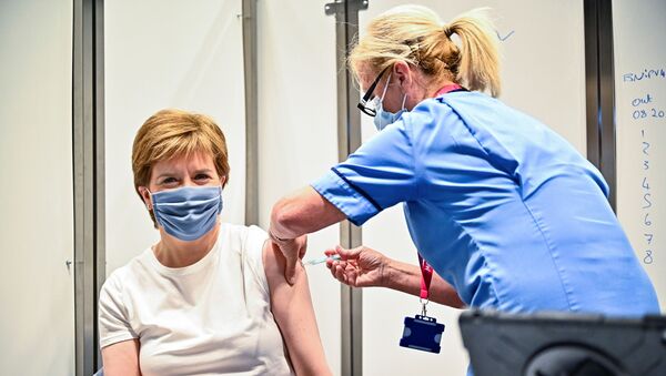 Scottish First Minister Nicola Sturgeon receives her second dose of the COVID-19 vaccine in Glasgow - Sputnik International