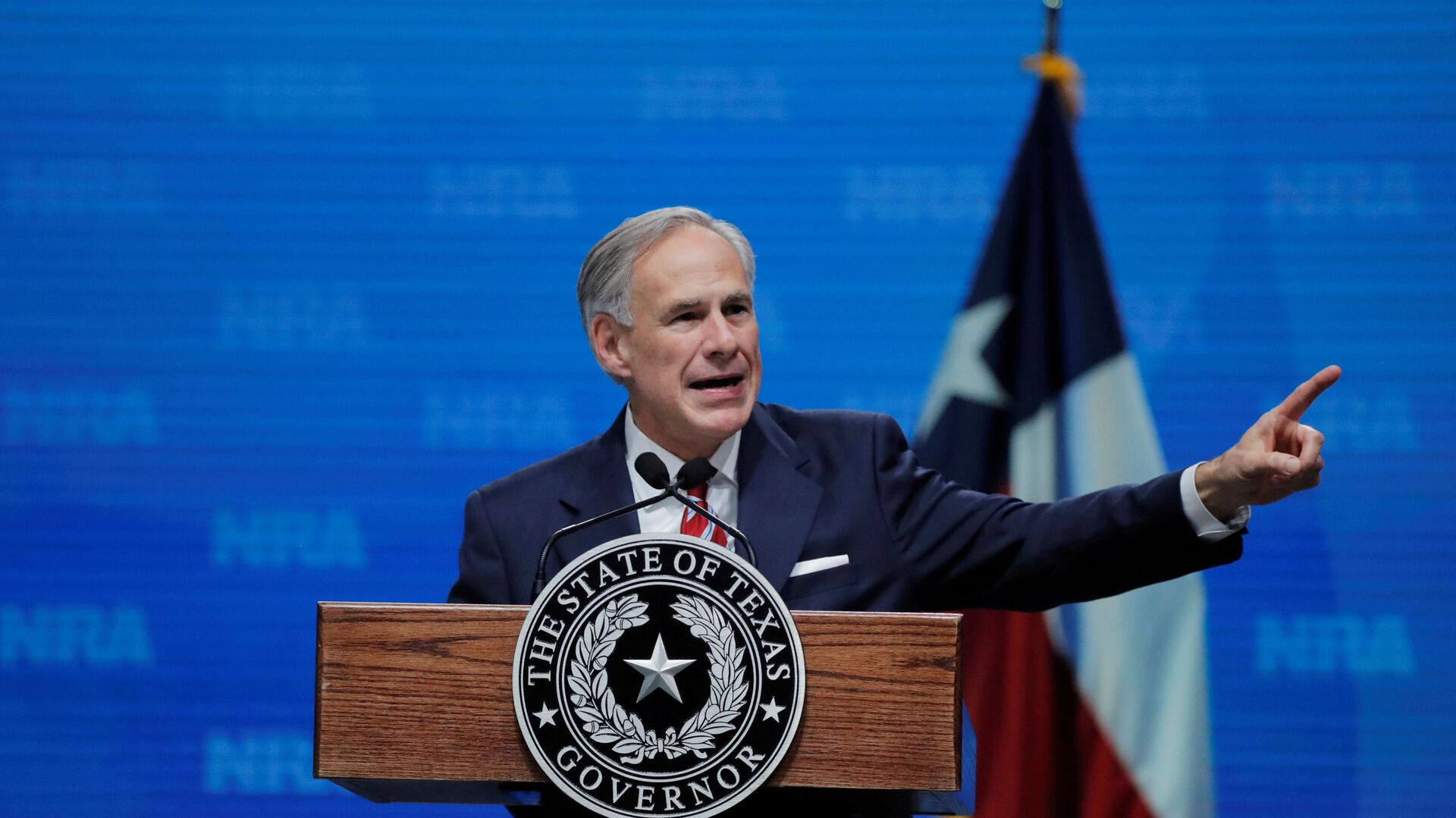 Texas Governor Greg Abbott speaks at the annual National Rifle Association (NRA) convention in Dallas, Texas, U.S., May 4, 2018 - Sputnik International, 1920, 13.07.2021