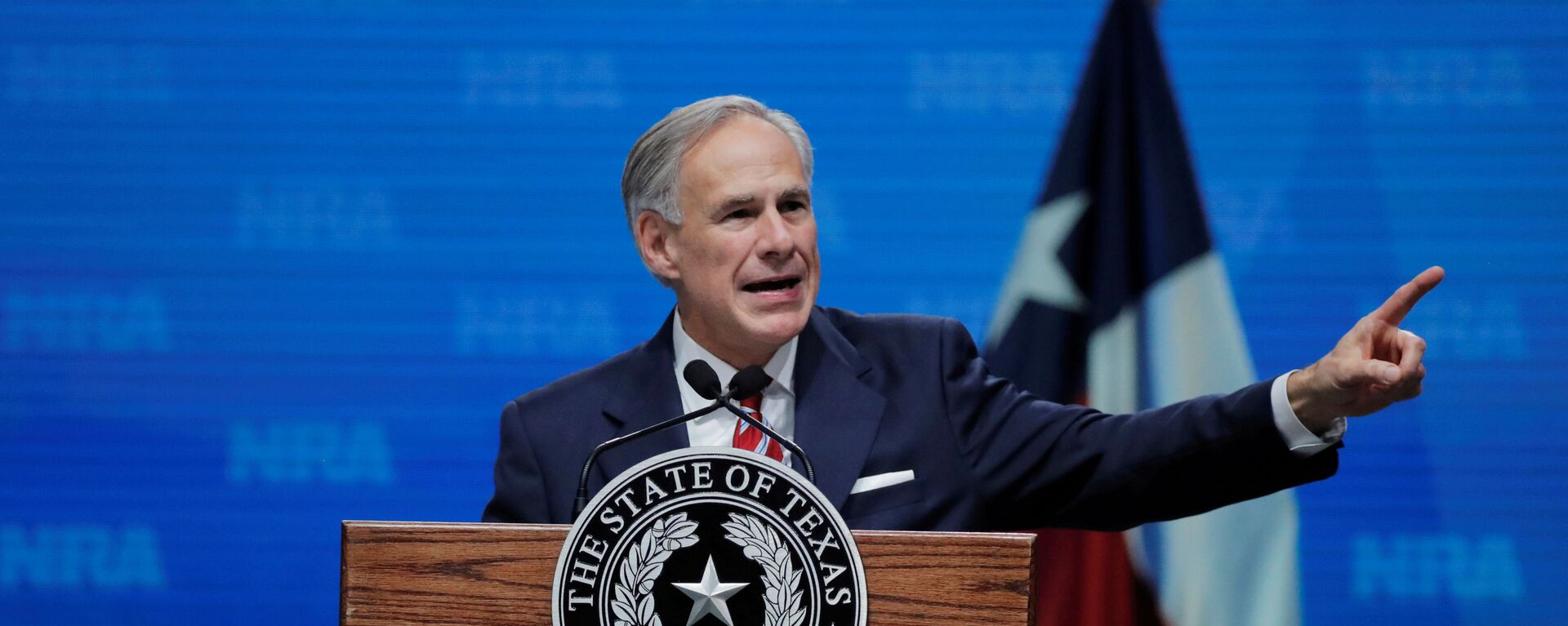 Texas Governor Greg Abbott speaks at the annual National Rifle Association (NRA) convention in Dallas, Texas, U.S., May 4, 2018 - Sputnik International, 1920, 24.02.2022
