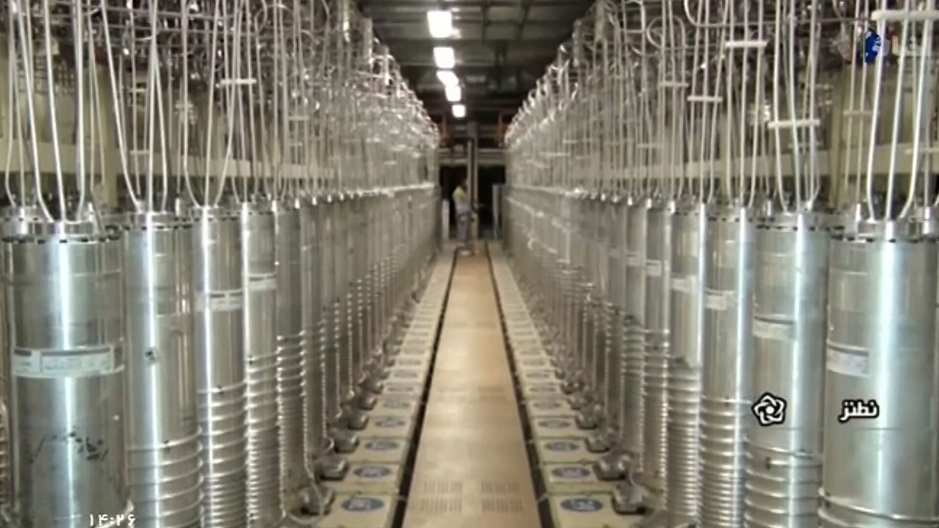 In this image made from April 17, 2021, video released by the Islamic Republic Iran Broadcasting, IRIB, state-run TV, various centrifuge machines line the hall damaged on Sunday, April 11, 2021, at the Natanz Uranium Enrichment Facility, some 200 miles (322 km) south of the capital Tehran, Iran - Sputnik International, 1920, 13.05.2022
