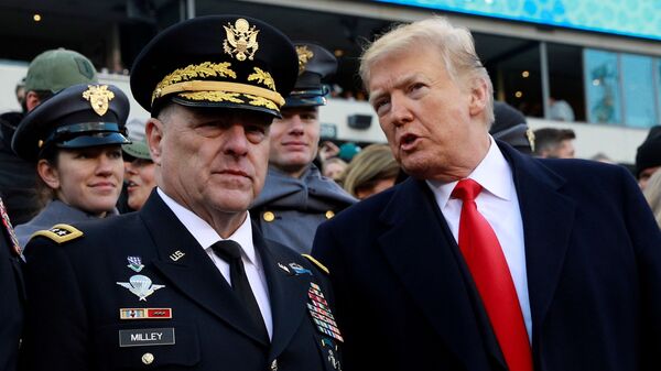  U.S. President Donald Trump and Gen. Mark Milley, Chief of Staff of the United States Army, speak at the 119th Army-Navy football game at Lincoln Financial Field in Philadelphia, Pennsylvania, U.S. December 8, 2018 - Sputnik International
