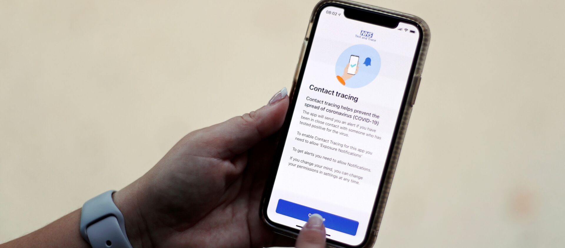 FILE PHOTO: The coronavirus disease (COVID-19) contact tracing smartphone app of Britain's National Health Service (NHS) is displayed on an iPhone in this illustration photograph taken in Keele, Britain, September 24, 2020.  - Sputnik International, 1920