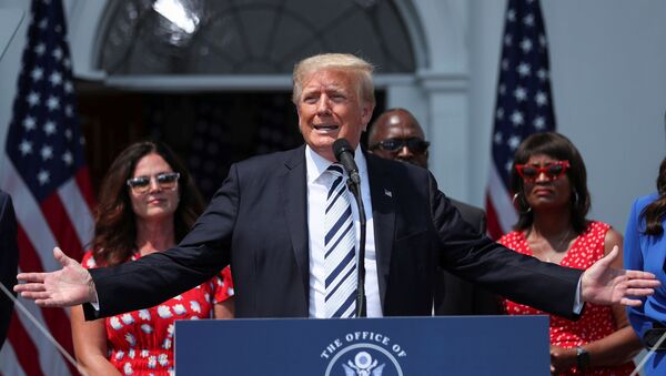 Former US President Donald Trump speaks to media at his golf club in Bedminster, New Jersey, 7 July 2021 - Sputnik International