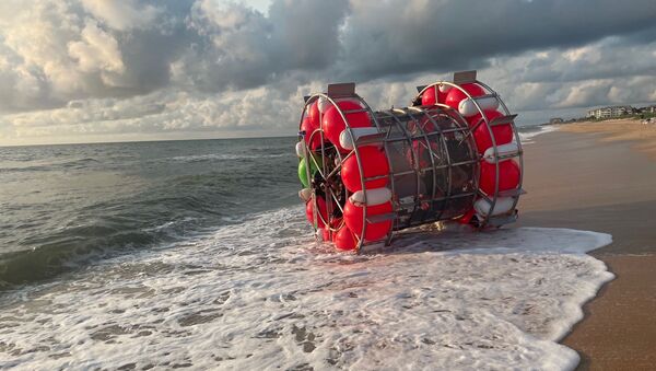 A bubble-like vessel washed ashore in Florida on July 24, 2021. - Sputnik International