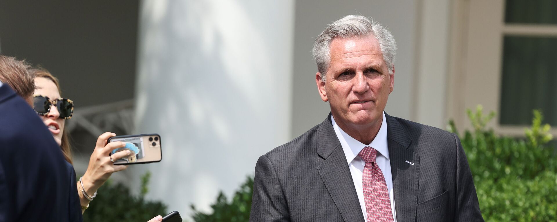 U.S. House Minority Leader Kevin McCarthy (R-CA) arrives for an event to celebrate the 31st anniversary of the Americans with Disabilities Act (ADA) in the White House Rose Garden in Washington, U.S., July 26, 2021 - Sputnik International, 1920, 26.07.2021