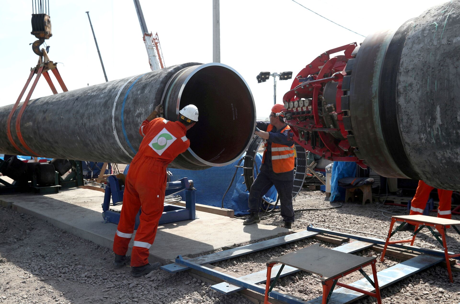 FILE PHOTO: Workers are seen at the construction site of the Nord Stream 2 gas pipeline, near the town of Kingisepp, Leningrad region, Russia, June 5, 2019 - Sputnik International, 1920, 25.02.2022