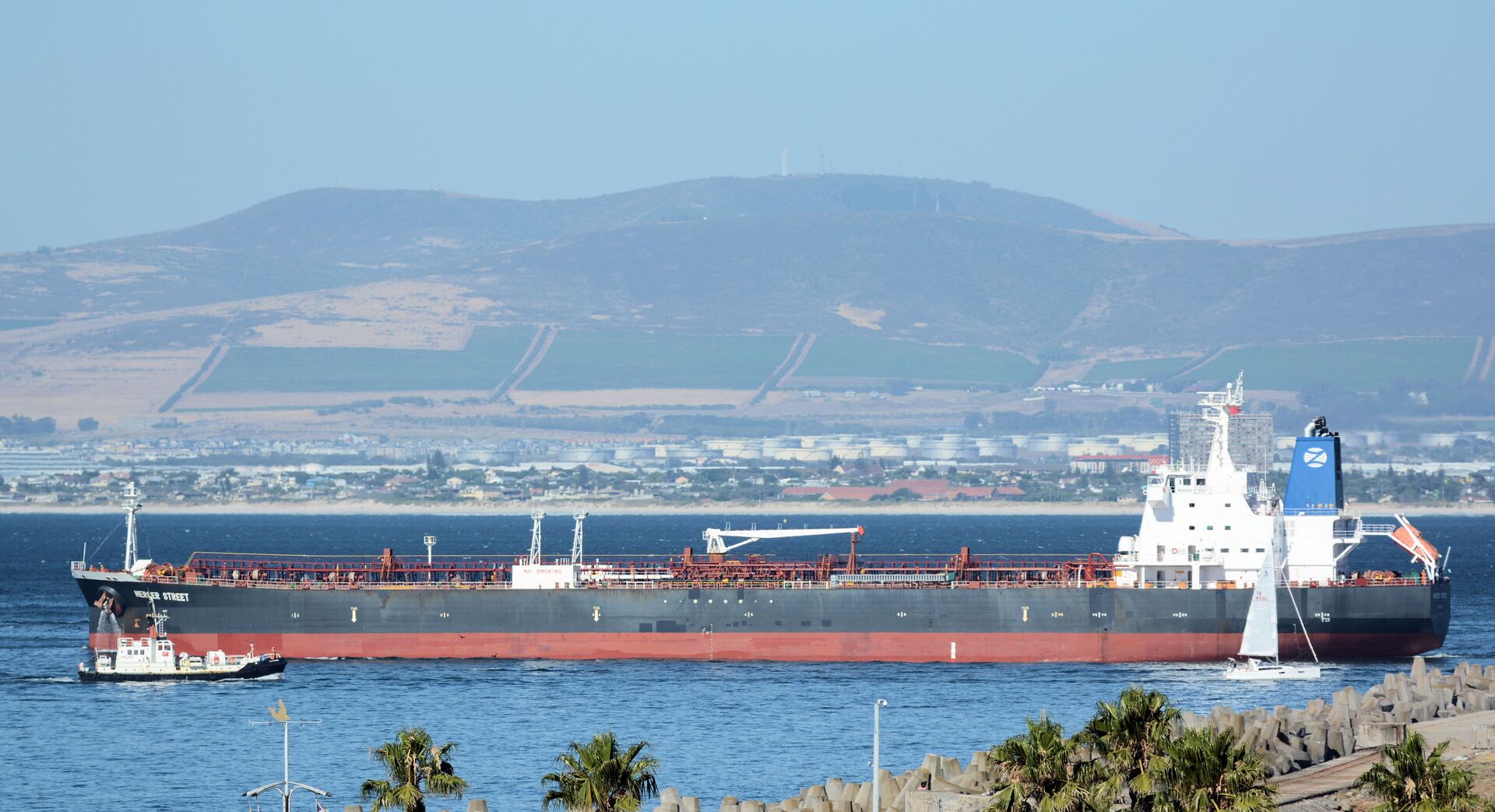 The Mercer Street, a Japanese-owned Liberian-flagged tanker managed by Israeli-owned Zodiac Maritime that was attacked off Oman coast as seen in Cape Town, South Africa, January 2, 2016 in this picture obtained from ship tracker website, MarineTraffic.com. Picture taken January 2, 2016.  Johan Victor/Handout via REUTERS THIS IMAGE HAS BEEN SUPPLIED BY A THIRD PARTY. MANDATORY CREDIT. NO RESALES. NO ARCHIVES. - Sputnik International, 1920, 07.09.2021