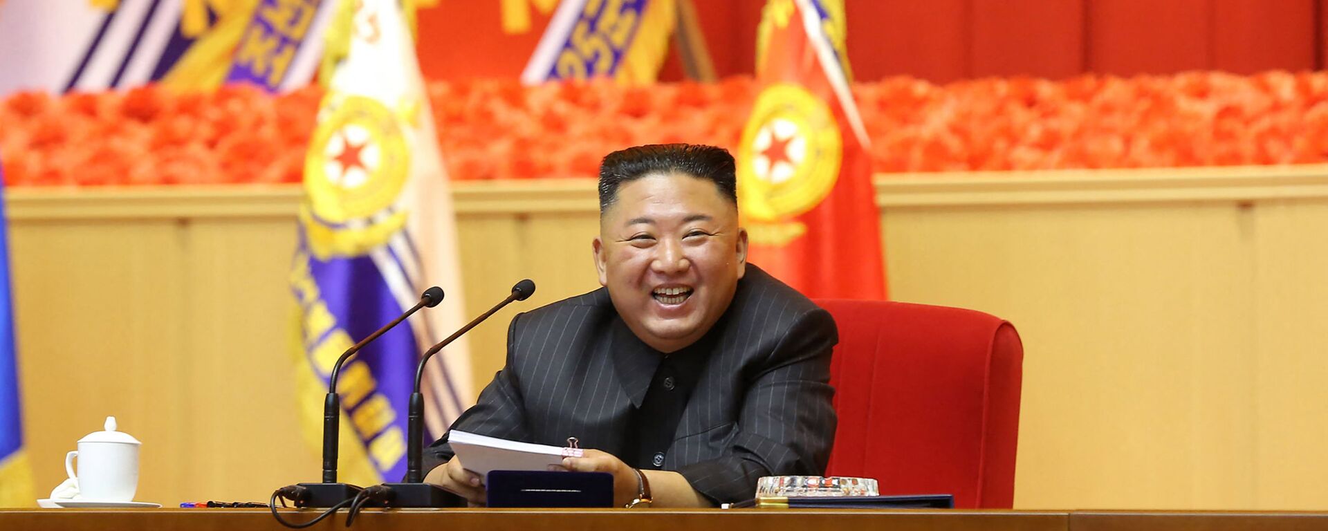 This undated picture released from North Korea's official Korean Central News Agency (KCNA) on July 30, 2021 shows North Korean leader Kim Jong Un taking part in the First Workshop of KPA Commanders and Political Officers, at April 25 House of Culture in Pyongyang. - Sputnik International, 1920, 03.08.2021
