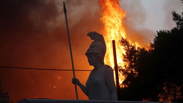 Wildfires Approach Athens Amid Record Heat Wave - Sputnik International