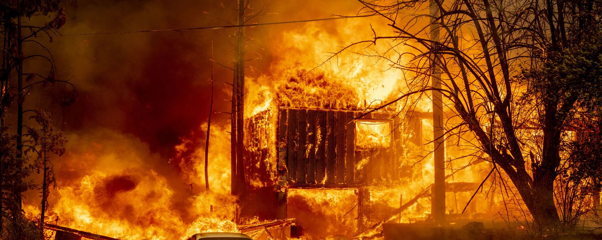 Apocalypse Now: California Suffers From Disastrous Wildfires - Sputnik International, 1920, 07.08.2021