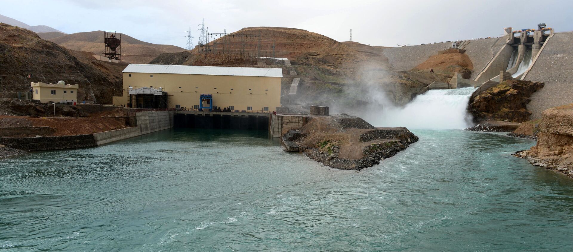In this photograph taken on 2 June 2016, the Salma Hydroelectric Dam is seen at Chishti Sharif in Afghanistan's Herat province. - Sputnik International, 1920, 13.08.2021