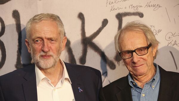 Director Ken Loach, left, and leader of Britain's Labour Party, Jeremy Corbyn, pose together for photographers at the premiere of the film I, Daniel Blake. - Sputnik International